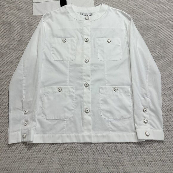 Chanel Classic White Four-Pocket Jacket - Picture 1 of 7